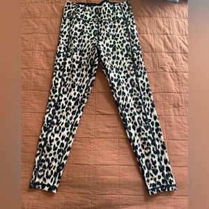 Victoria’s Secret leopard leggings